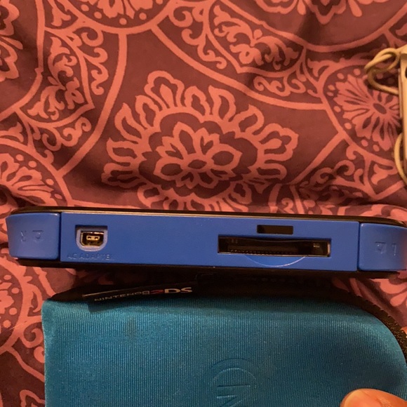 2DS NINTENDO for kids - Picture 9 of 11